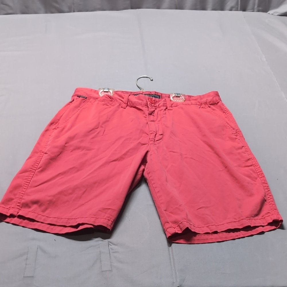 Halsey Vintage 1944 Mens Chino Shorts Size 34 Coral Red Cotton Flat Front‎ Golf